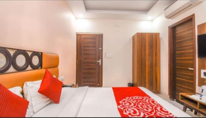 Hotel Roma Deluxe - New Delhi Railway Station Kültér fotó